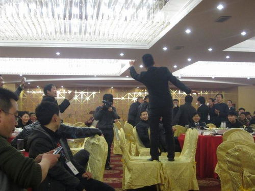 熱烈祝賀首屆阜陽婚慶禮儀行業(yè)發(fā)展論壇大會(huì)圓滿成功——共繪婚慶禮儀服務(wù)新藍(lán)圖